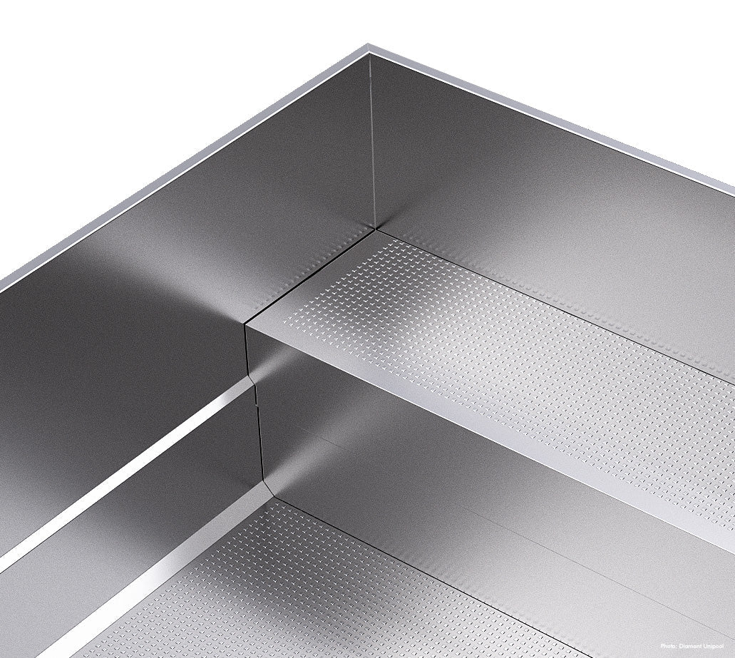 Versteifte Sitzbank für Rolloeinbau (Abnehmbare genoppt Sitzfl äche und abnehmbare Abschirmplatte)